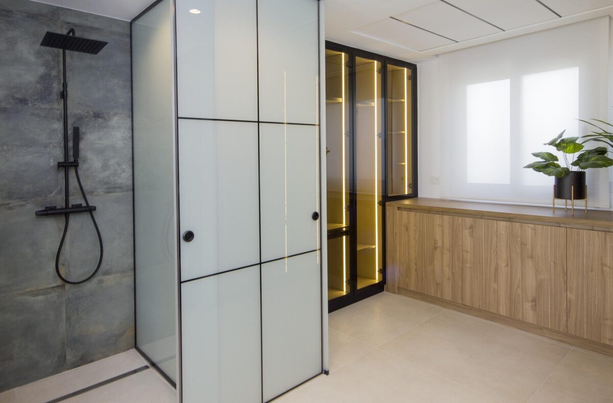 Вілла з 3 спальнями, 150м² в Рохалес, Іспанія [ID: 0137-N6529]