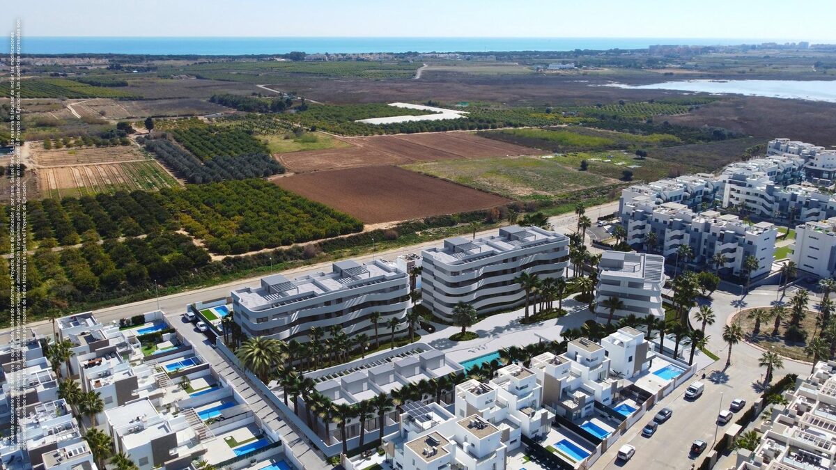 Townhouse with 3 bedrooms, 144m² in Guardamar del Segura, Spain [ID: 0137-N9936]