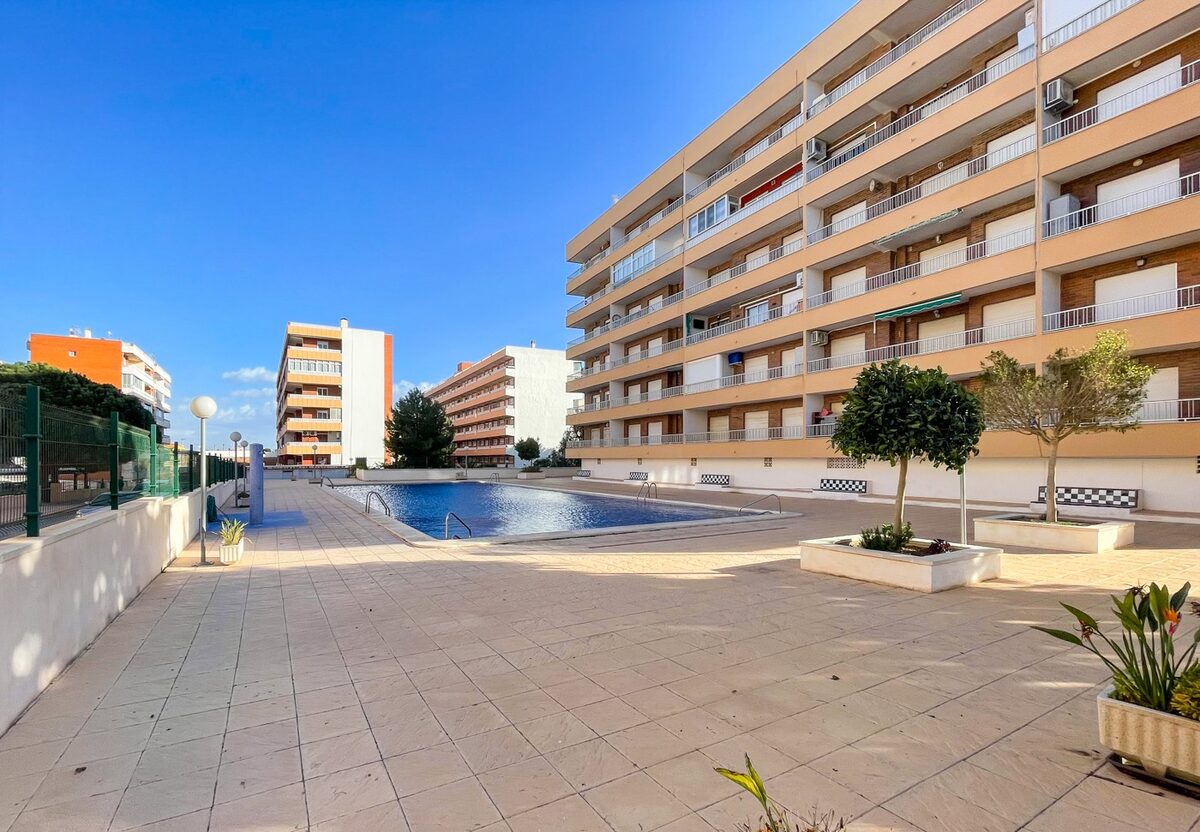Квартира з 2 спальнями, 70м² в Пунта Пріма, Іспанія [ID: 0150-LS-2807]