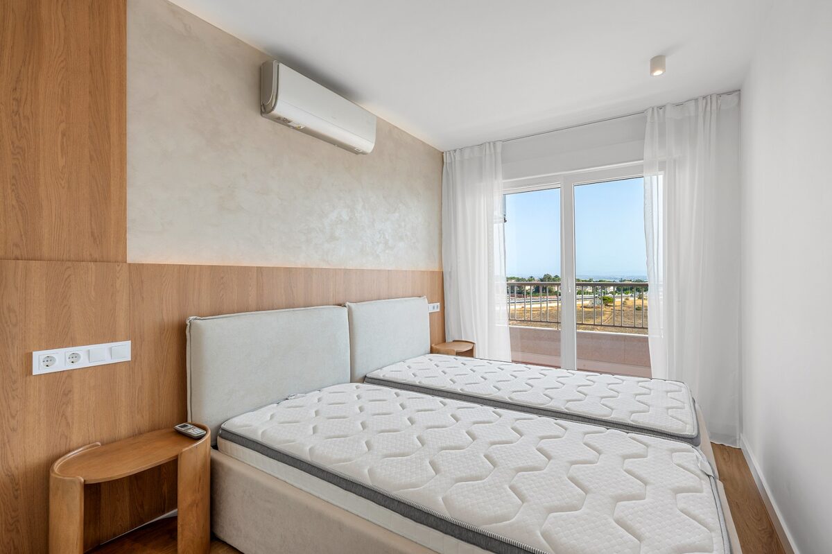 Квартира з 2 спальнями, 70м² в Пунта Пріма, Іспанія [ID: 0150-LS-2807]