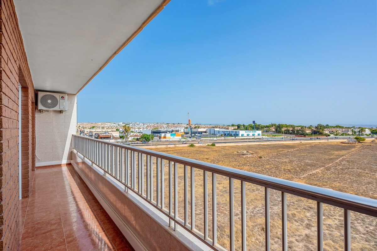 Квартира з 2 спальнями, 70м² в Пунта Пріма, Іспанія [ID: 0150-LS-2807]