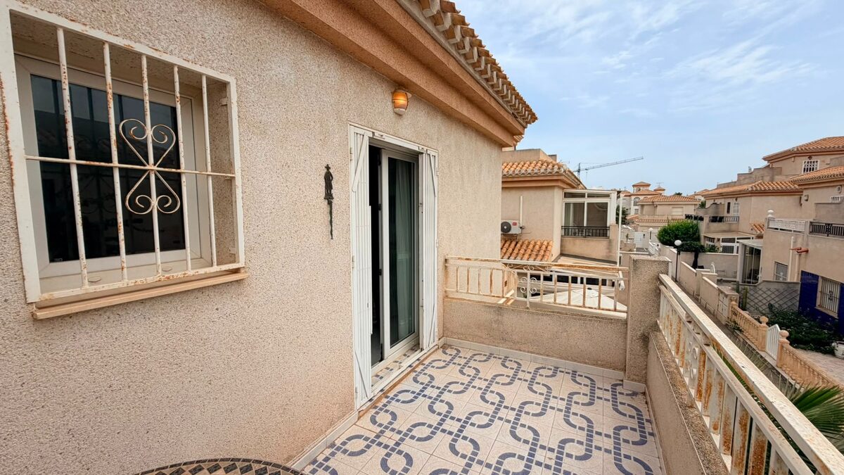 Бунгало з 3 спальнями, 98м² в Оріуела Коста, Іспанія [ID: 0150-LS-0408]