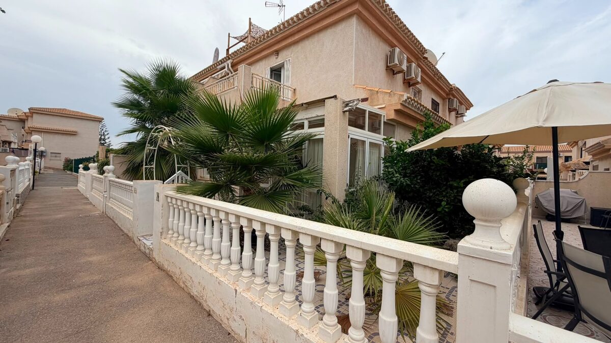 Бунгало з 3 спальнями, 98м² в Оріуела Коста, Іспанія [ID: 0150-LS-0408]