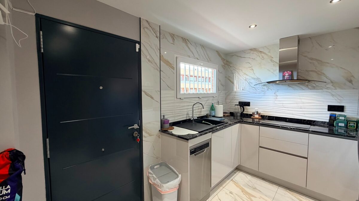 Квартира з 2 спальнями, 101м² в Пунта Пріма, Іспанія [ID: 0150-LS-1308]