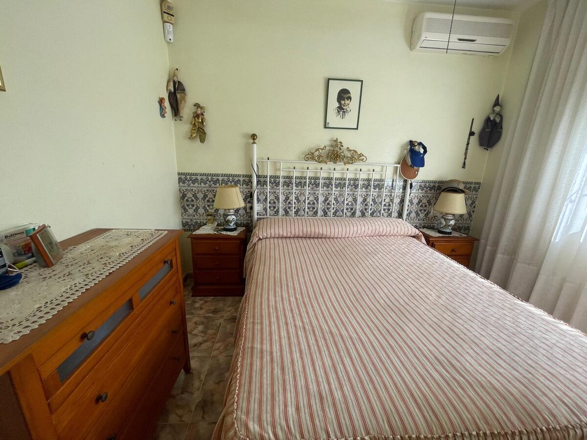 Вілла з 4 спальнями, 180м² в Кабо Роіг, Іспанія [ID: 0150-LS-1808]