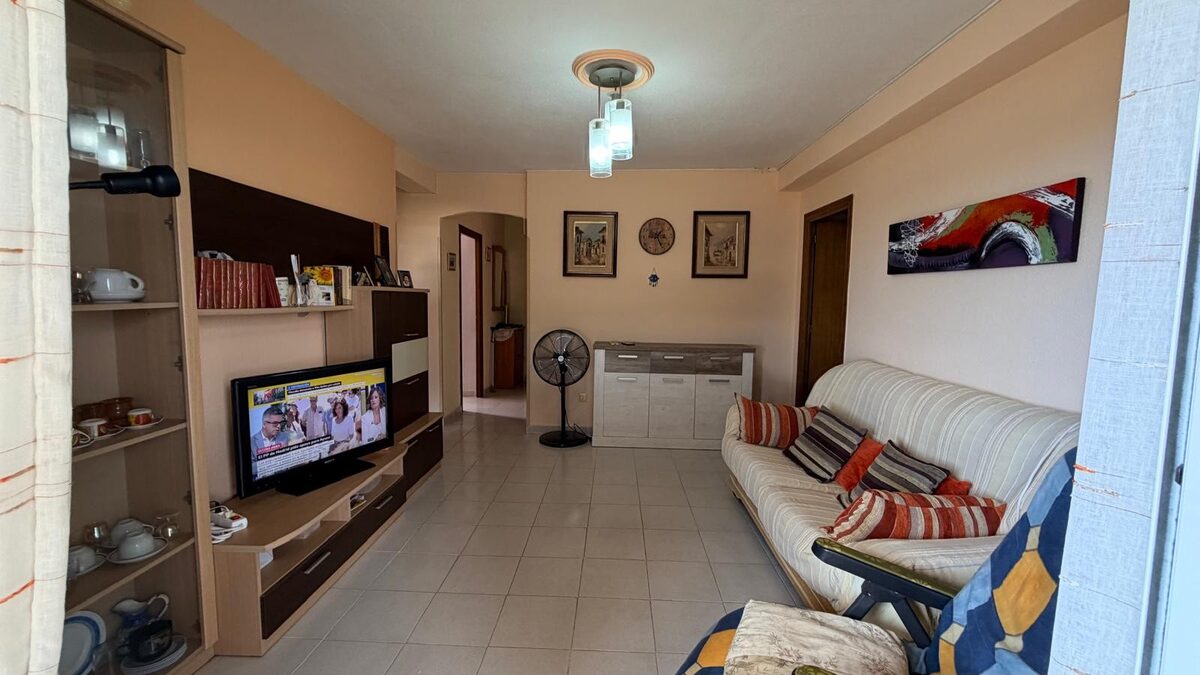 Квартира с 3 спальнями, 65м² в Пунта Прима, Испания [ID: 0150-LS-2408]