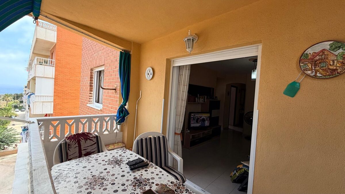 Квартира с 3 спальнями, 65м² в Пунта Прима, Испания [ID: 0150-LS-2408]