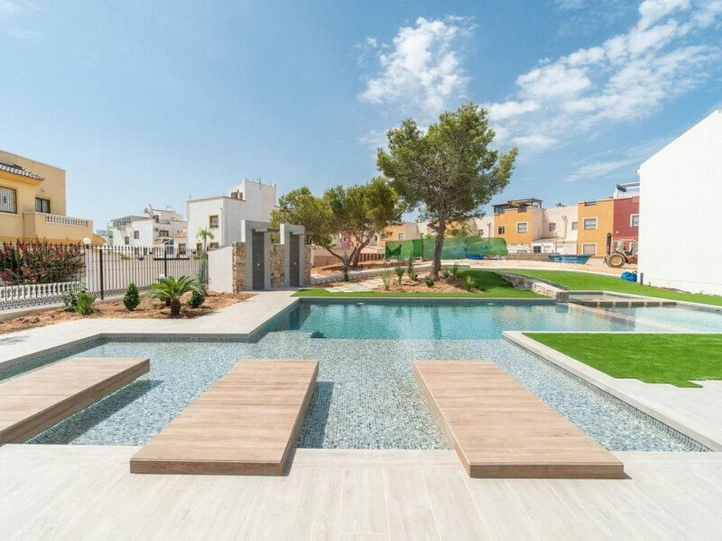 Apartment with 3 bedrooms, 82m² in Torrevieja, Spain [ID: 0152-573559_24011]