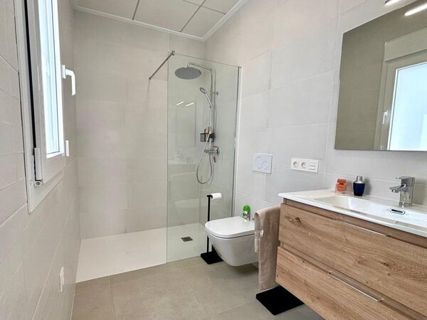 Willa w Рохалес, Hiszpania, 120m² - obraz 5