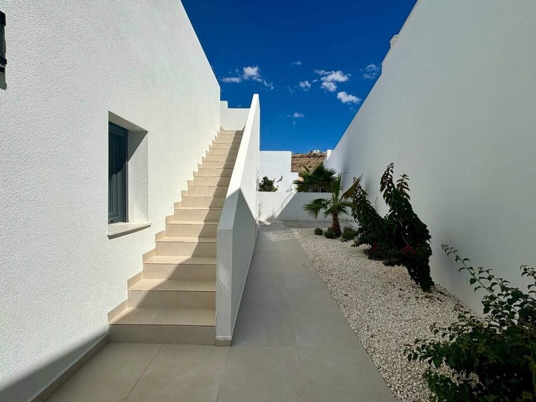Willa z 3 sypialniami, 120m² w Рохалес, Hiszpania [ID: 0152-466516_466461]
