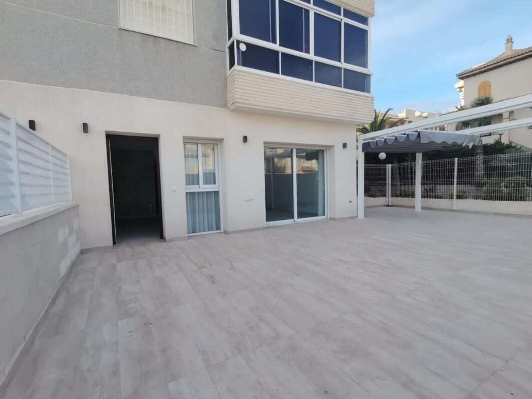 Квартира з 3 спальнями, 110м² в Торрев'єха, Іспанія [ID: 0152-460177_460145]