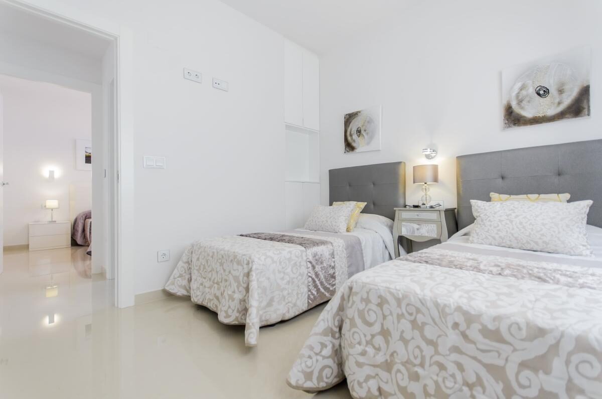 Villa with 4 bedrooms, 135m² in San Miguel de Salinas, Spain [ID: 0152-450394_450365]