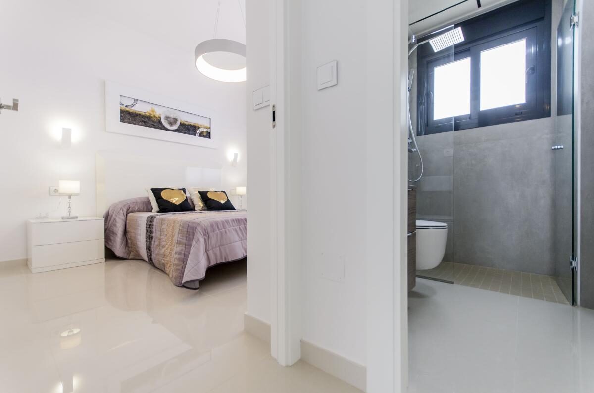 Villa with 4 bedrooms, 135m² in San Miguel de Salinas, Spain [ID: 0152-450394_450365]