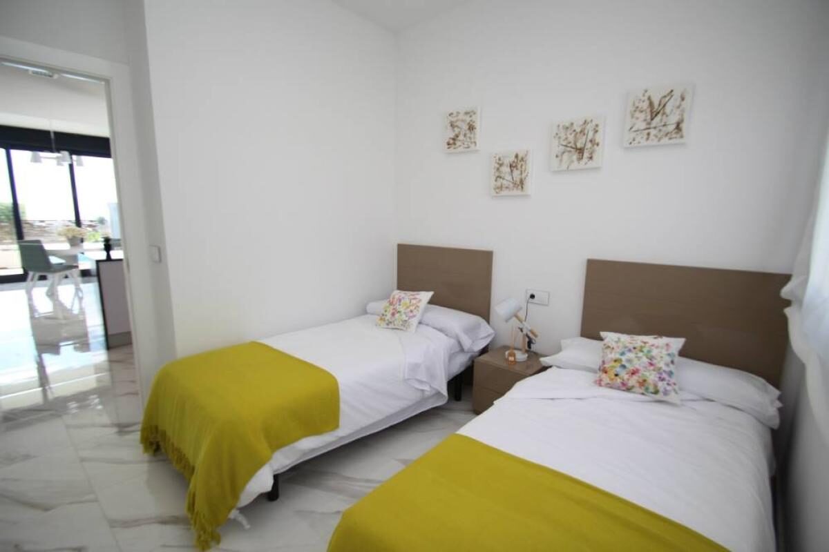 Villa with 3 bedrooms, 144m² in San Miguel de Salinas, Spain [ID: 0152-450361_450357]