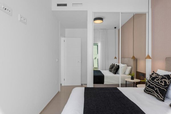 Apartament w Рохалес, Hiszpania, 86m² - obraz 9