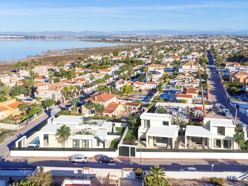 Willa z 3 sypialniami, 136m² w Torrevieja, Hiszpania [ID: 0152-67822_24857]