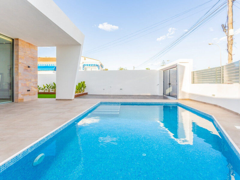 Willa z 3 sypialniami, 136m² w Torrevieja, Hiszpania [ID: 0152-67822_24857]
