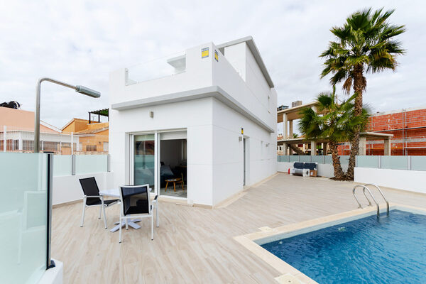Willa w Torrevieja, Hiszpania, 116m²