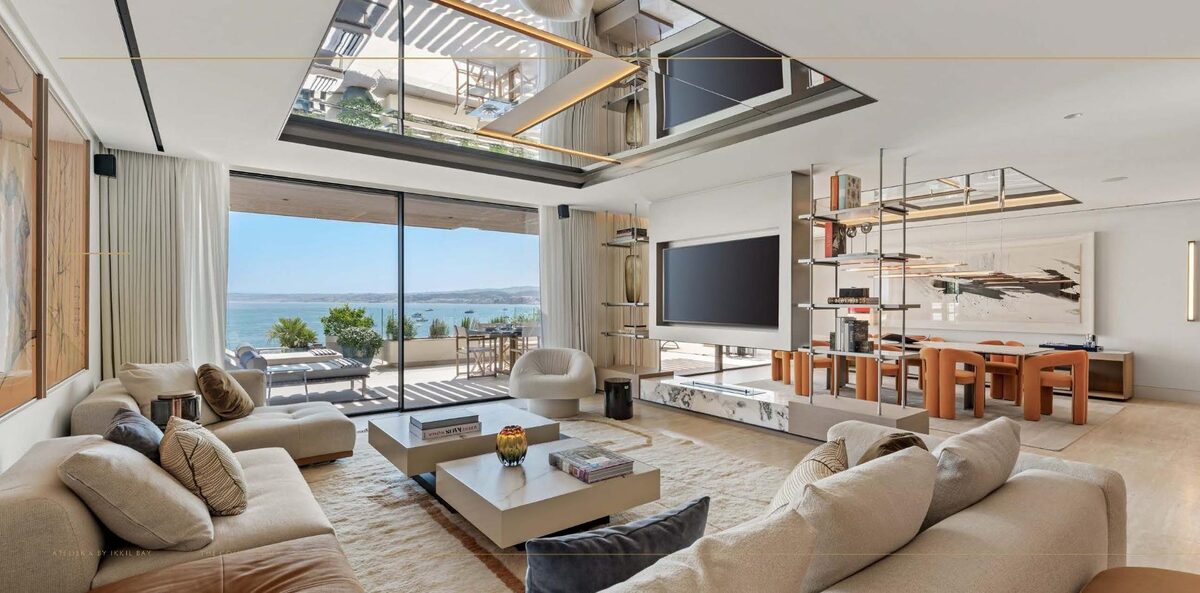Apartment with 4 bedrooms, 274m² in Estepona, Spain [ID: 0137-SP1883]