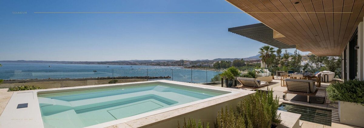 Apartment with 4 bedrooms, 274m² in Estepona, Spain [ID: 0137-SP1883]