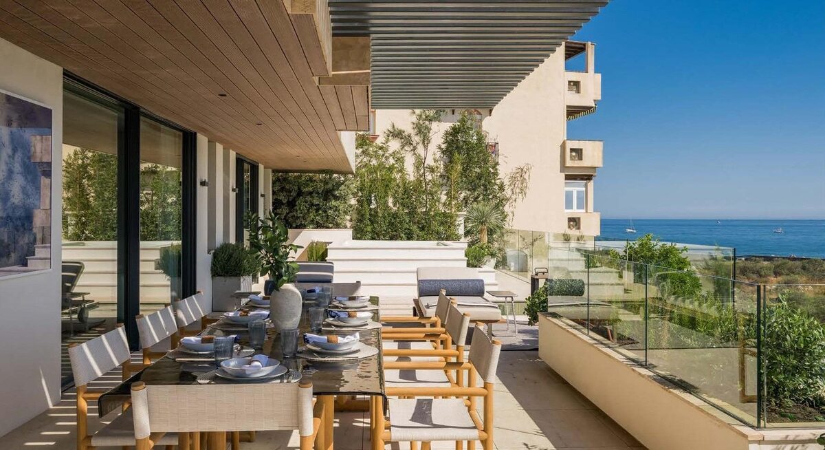 Apartment with 4 bedrooms, 274m² in Estepona, Spain [ID: 0137-SP1883]