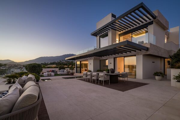 Penthouse in Estepona, Spain, 202m² - image 2