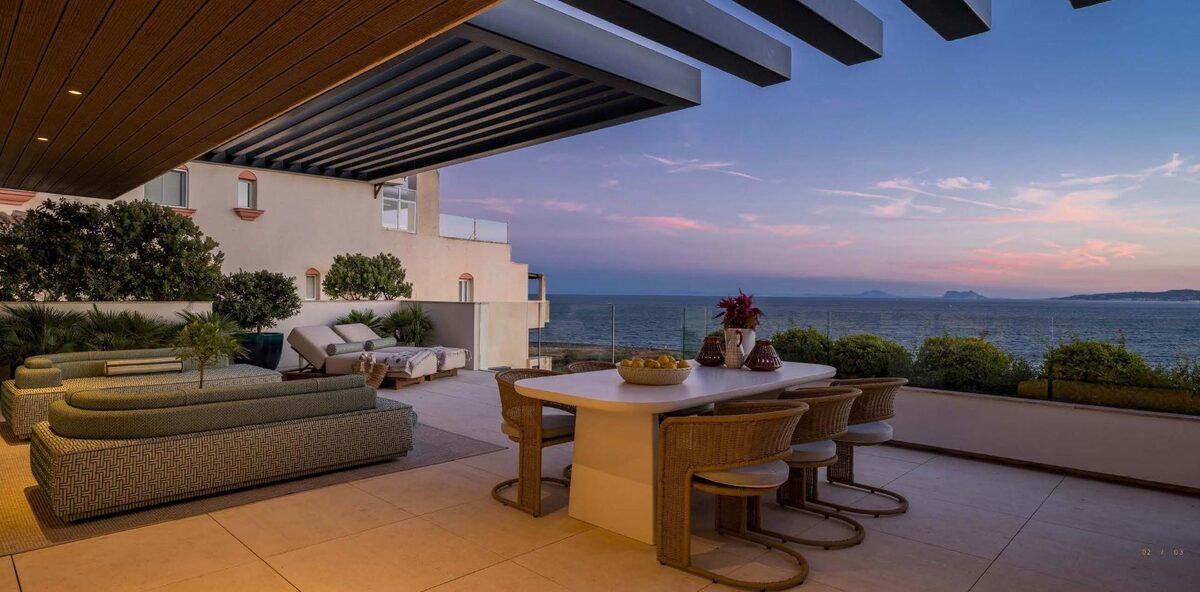 Apartment with 2 bedrooms, 113m² in Estepona, Spain [ID: 0137-SP1882]