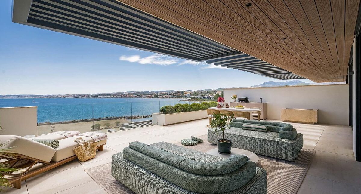 Apartment with 2 bedrooms, 113m² in Estepona, Spain [ID: 0137-SP1882]