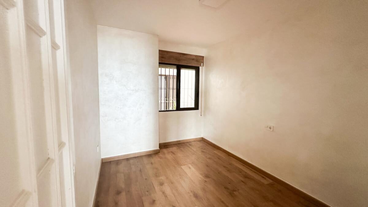 Apartament z 2 sypialniami, 68m² w Torrevieja, Hiszpania [ID: 0152-637020]