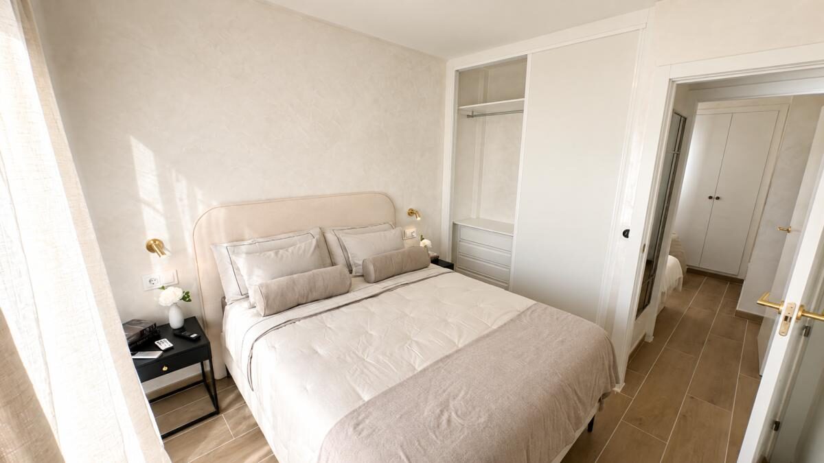 Apartament z 2 sypialniami, 63m² w Torrevieja, Hiszpania [ID: 0152-637021]