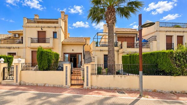 Dom szeregowy w Algorfa, Hiszpania, 74m²