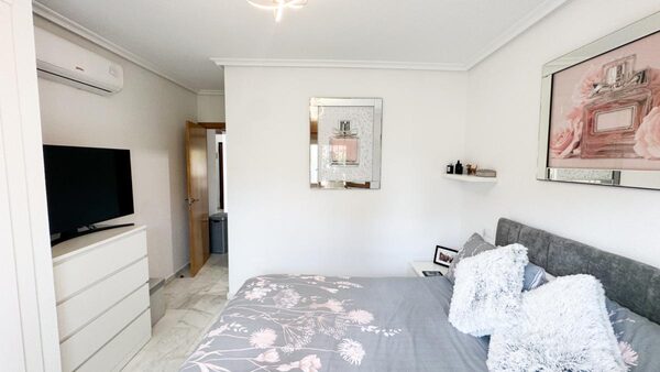 Dom szeregowy w Algorfa, Hiszpania, 74m² - obraz 21