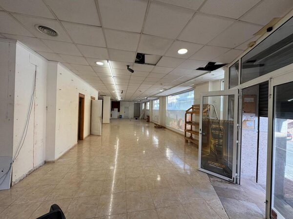 Przestrzeń komercyjna w Torrevieja, Hiszpania, 496m² - obraz 12
