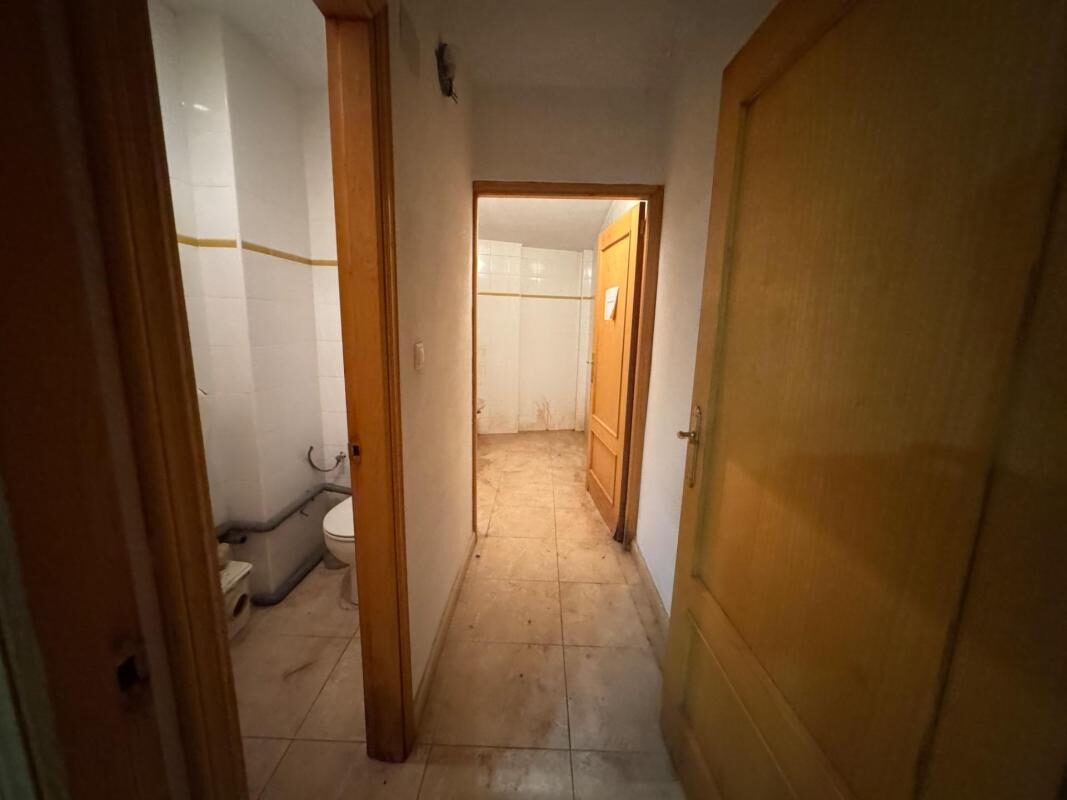Przestrzeń komercyjna, 496m² w Torrevieja, Hiszpania [ID: 0152-633577]