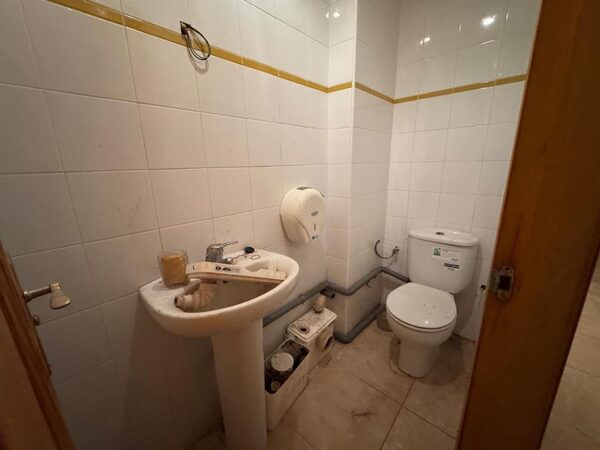 Przestrzeń komercyjna w Torrevieja, Hiszpania, 496m² - obraz 27