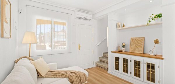 Dom szeregowy w orihuela, Hiszpania, 66m² - obraz 12