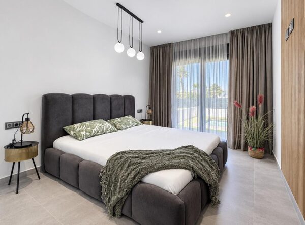 Willa w Torrevieja, Hiszpania, 368m² - obraz 4