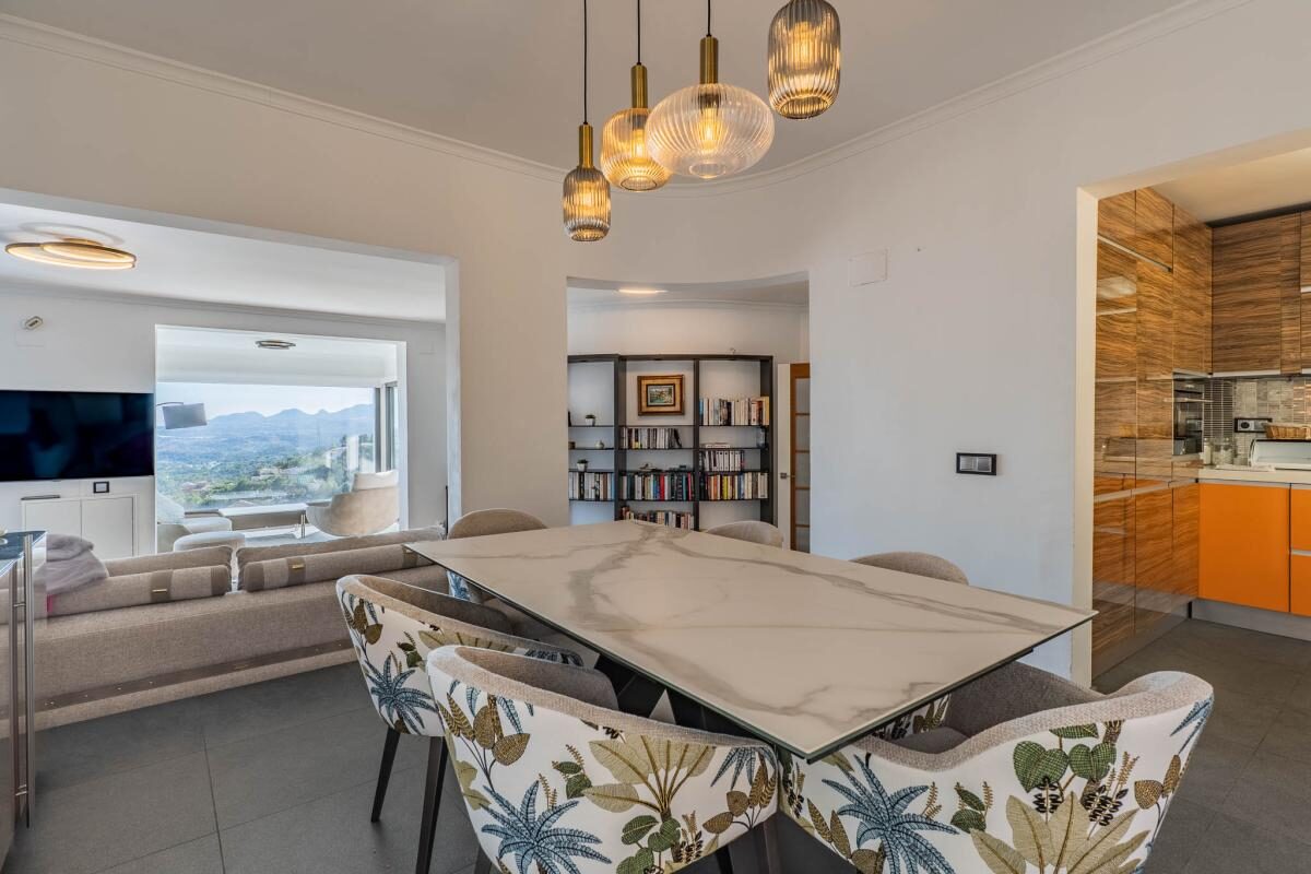 Townhouse with 5 bedrooms, 232m² in Altea, Spain [ID: 0152-631654]