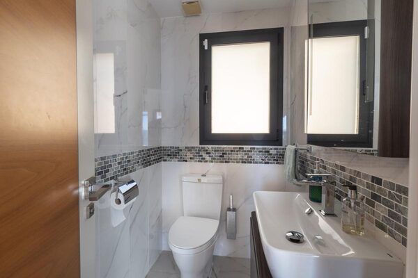 Dom szeregowy w Althea, Hiszpania, 232m² - obraz 21