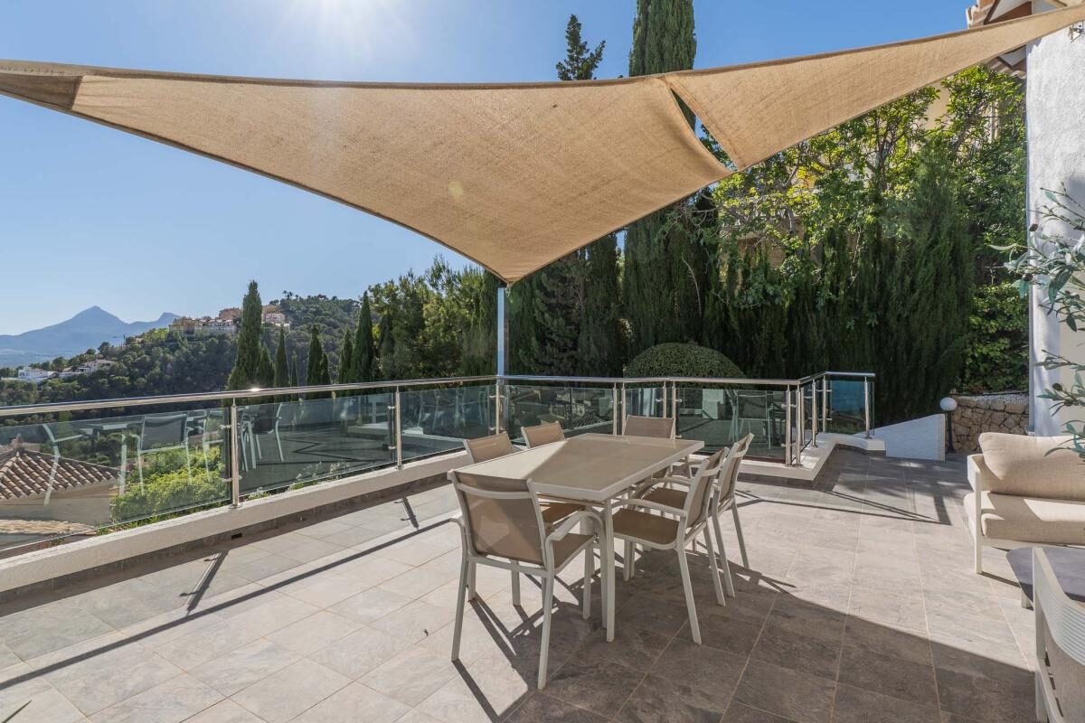 Townhouse with 5 bedrooms, 232m² in Altea, Spain [ID: 0152-631654]