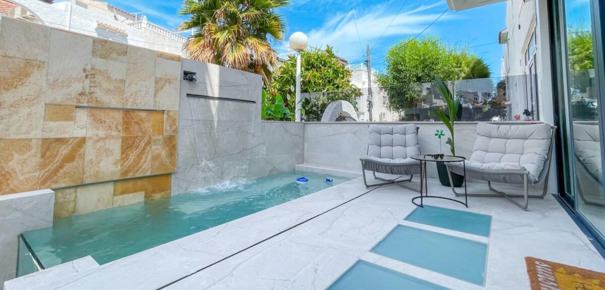 Townhouse with 3 bedrooms, 160m² in Torrevieja, Spain [ID: 0152-630254]
