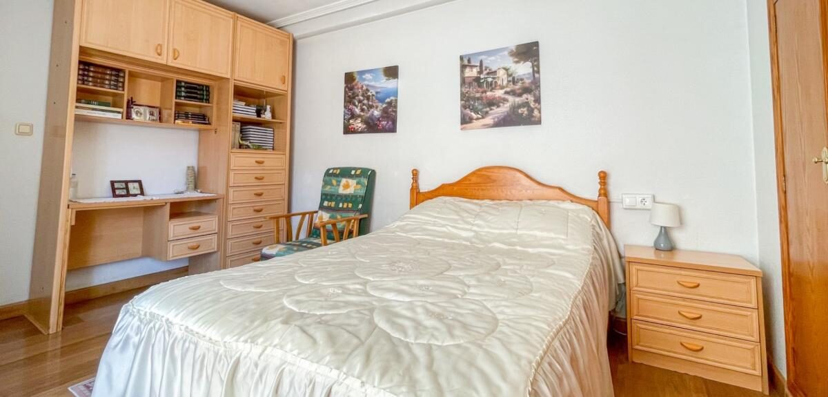 Apartament z 3 sypialniami, 129m² w Torrevieja, Hiszpania [ID: 0152-630249]