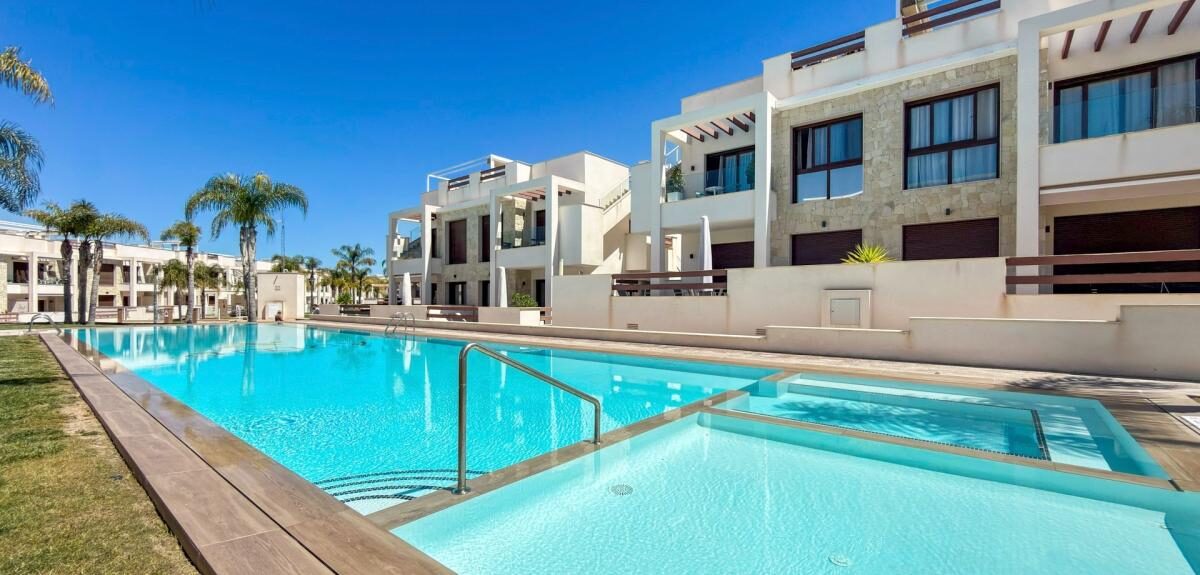 Apartament z 2 sypialniami, 71m² w Torrevieja, Hiszpania [ID: 0152-630232]