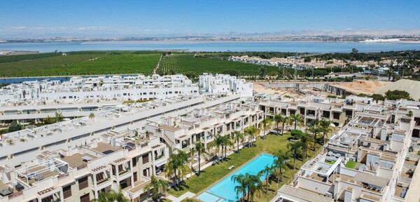 Apartamenty w Torrevieja, Hiszpania, 71m² - obraz 10