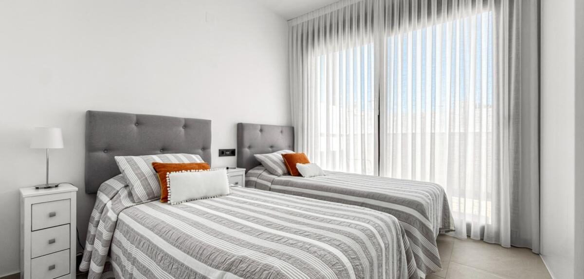 Apartament z 2 sypialniami, 71m² w Torrevieja, Hiszpania [ID: 0152-630232]