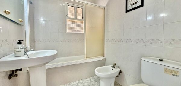 Apartamenty w orihuela, Hiszpania, 54m² - obraz 13