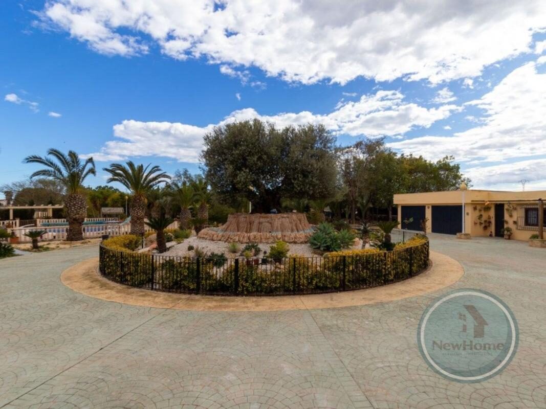 houses z 5 sypialniami, 450m² w elche-elx, Hiszpania [ID: 0152-627377]