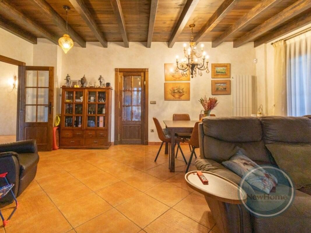 houses z 5 sypialniami, 450m² w elche-elx, Hiszpania [ID: 0152-627377]