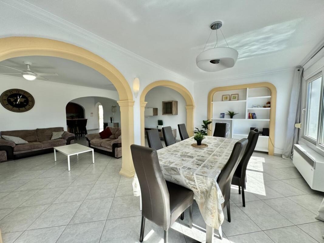 Willa z 3 sypialniami, 230m² w Calpe, Hiszpania [ID: 0152-620189]