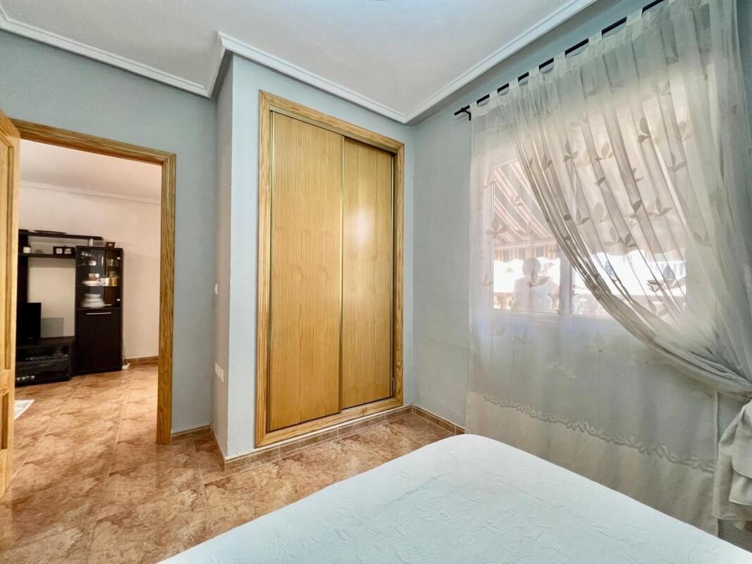 Apartament z 1 sypialnią, 45m² w Torrevieja, Hiszpania [ID: 0152-618039]